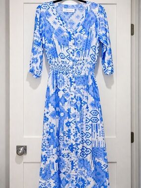 Walker & Wade Blue & White Printed Maxi Dress with Smocked Waist